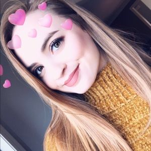 Meet your Posher, Abbie